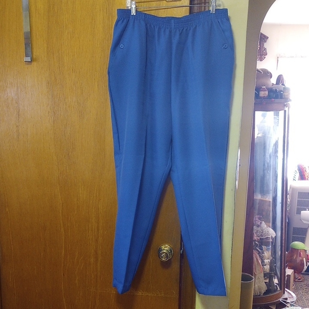 Classic Essentials, Size 22W,  Blue Polyester Pants w/ Pockets & Elastic Waist